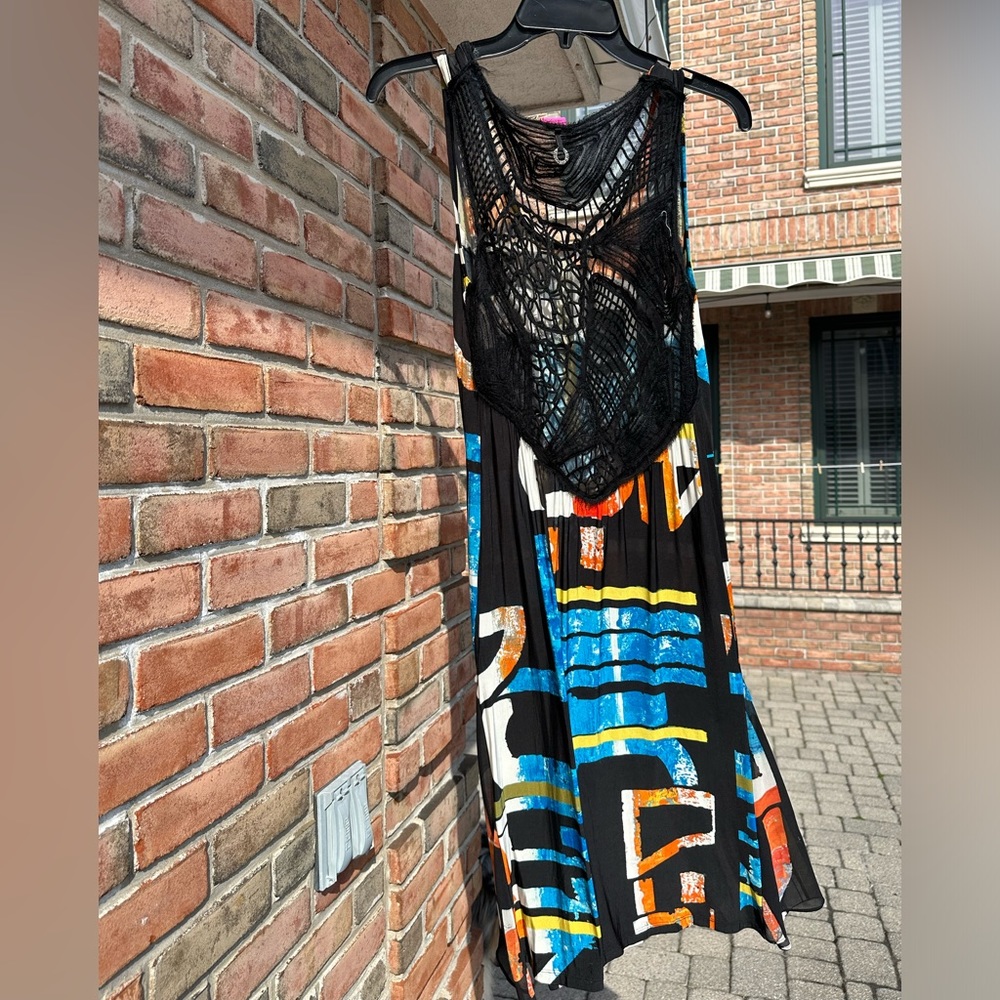 Save The Queen! Lace-Back Dress